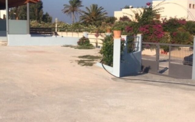 Haroula Beach Apartments