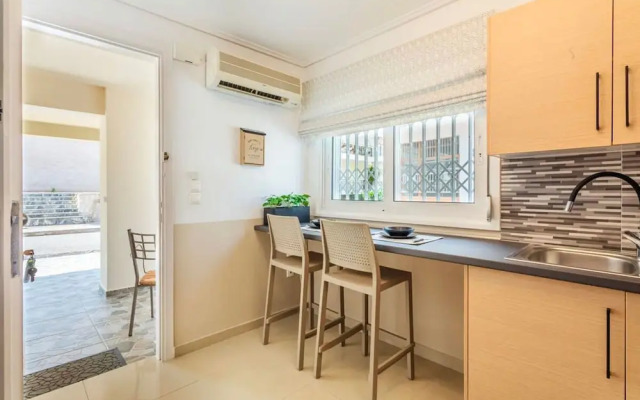 Kalamata Lime Studio - Urban Cozy Nest