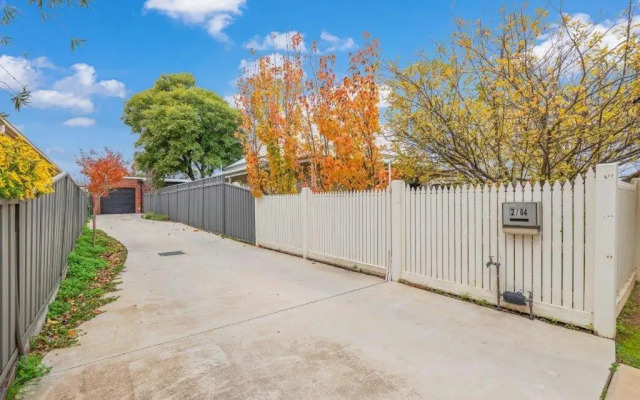 Villa Simone - Tranquil Hideaway in the Heart of Echuca