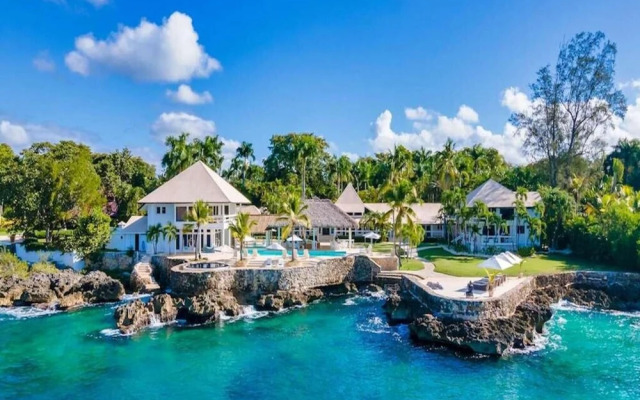 Sunny Vacation Villa 87