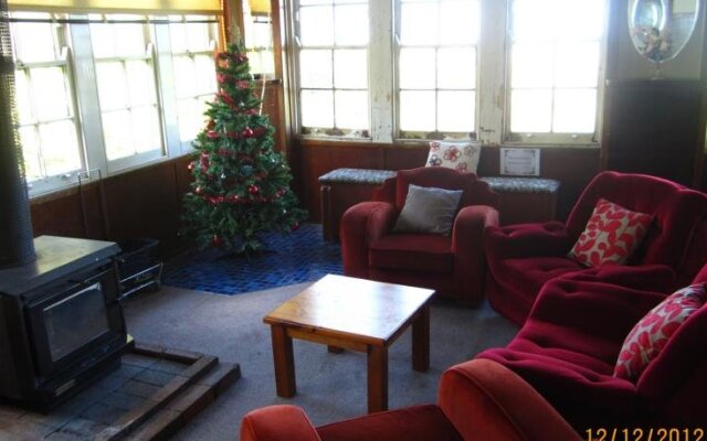 The Cecil Guesthouse
