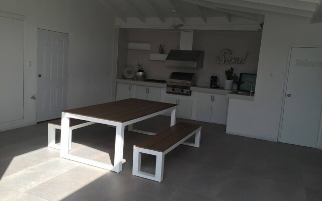 Palm Beach C, Charmingquiet Apt,wifi,beach Close,