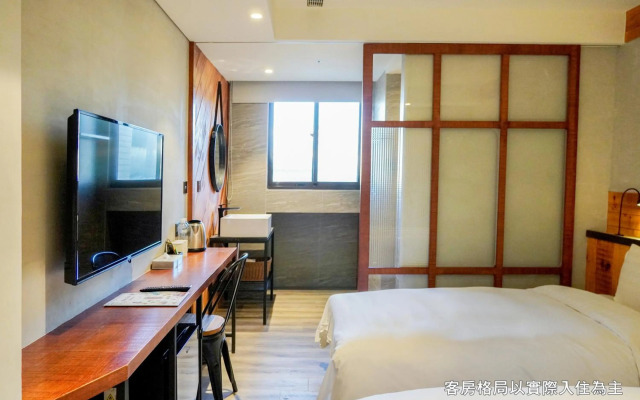 Central Land Hotel