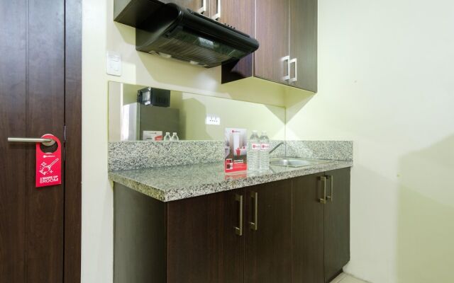 Reddoorz Plus @ Pioneer Woodlands Mandaluyong