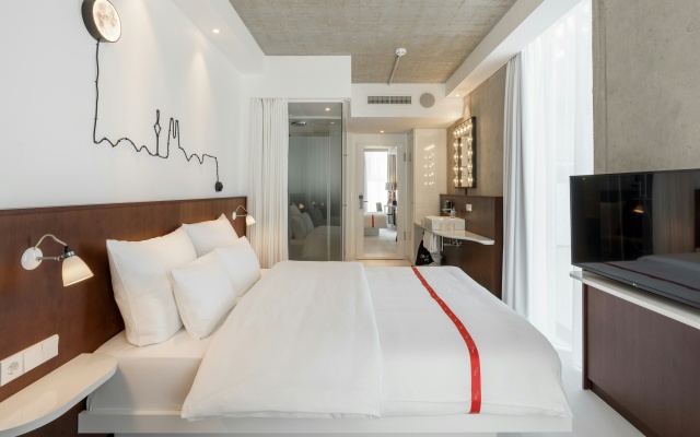 Ruby Ella Hotel Cologne by IHG