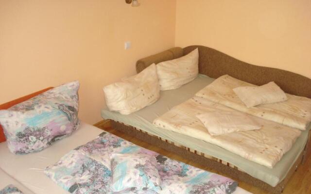 Sunshine Apartment