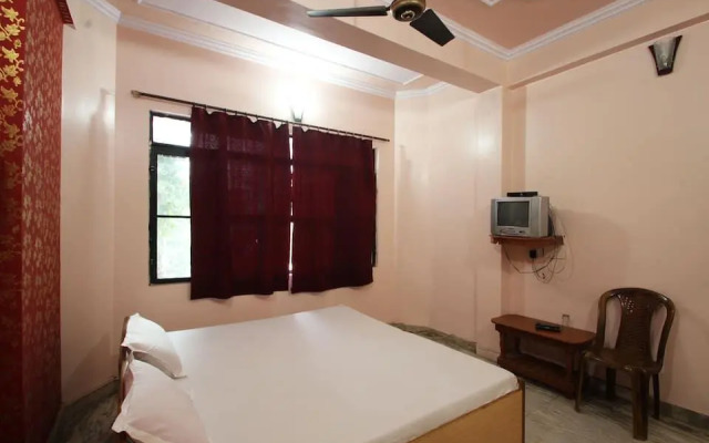 Prakash Tourist Complex