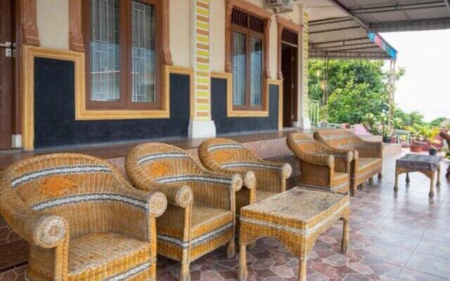 Hotel Harapan Isyes Parapat