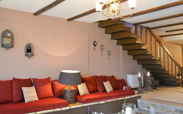 Vathyskia Guesthouse