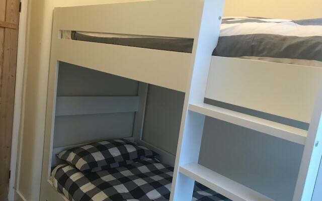Wix's Lane 3 bed Apartment
