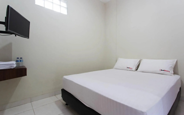 RedDoorz Near Cengkareng Airport