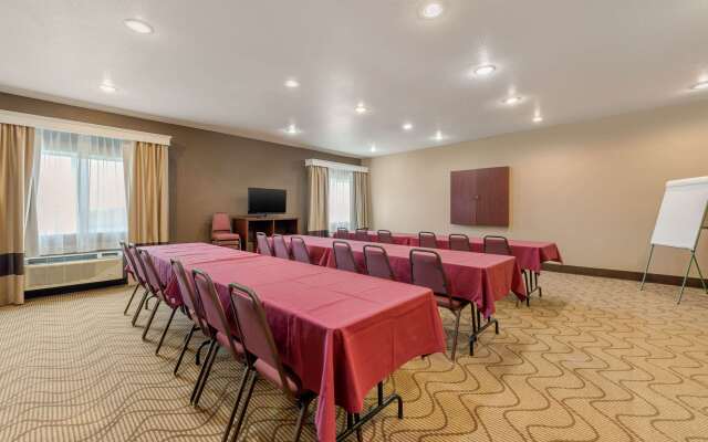 Comfort Inn Warren I-69