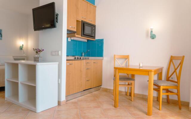 Azuline Hotel - Apartamento Rosamar