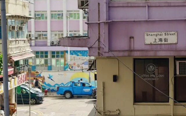 Waveflo Hostel