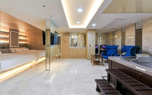 YTT Hotel Nampo dong Busan