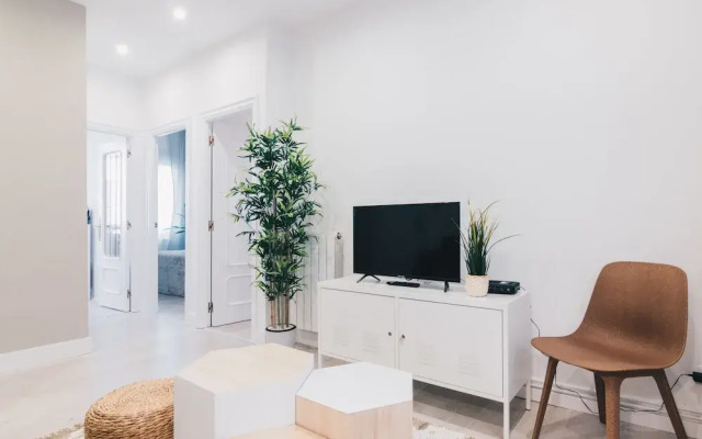 Altair by People Rentals
