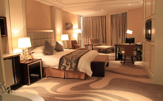 Landison Hotel Xinchang