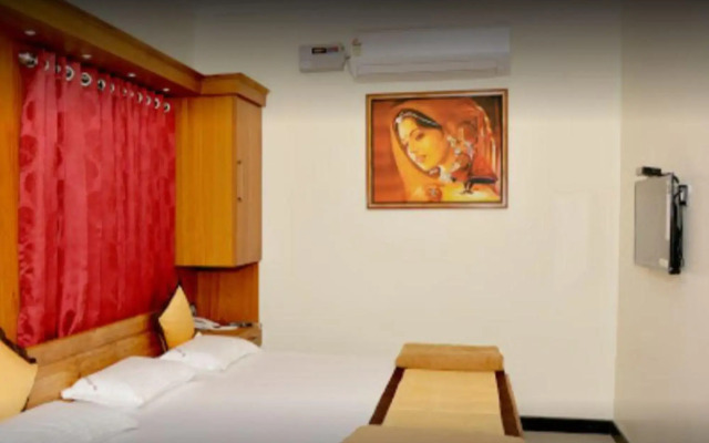 V V Grand Business Hotel