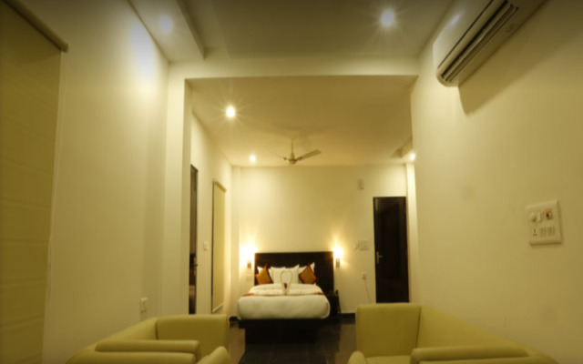 Ezzenza Mahayana Resort & Spa