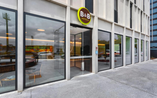B&B HOTEL Famalicao