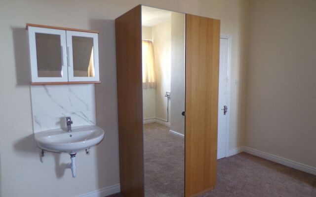 Carmel Serviced Rooms