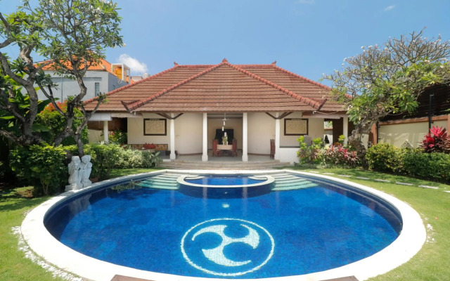 Heliconia Villa