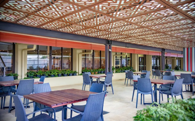 Highlander Hotel & Apartments