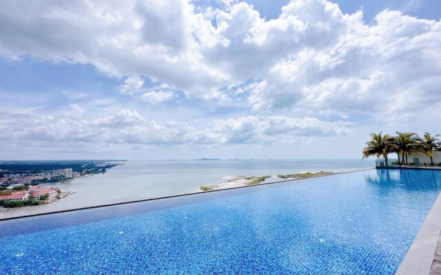 Silverscape Residence