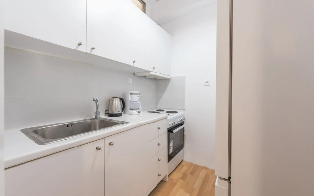 Apartment at Megaro Mousikis metro station 1bed 2 pers