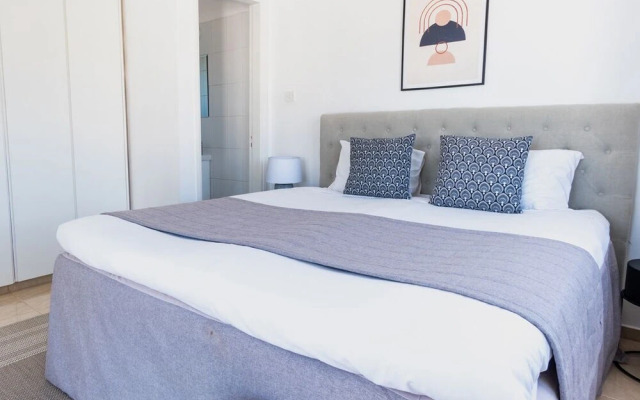 Adorable 1-bedroom Holiday Apartment With Balcony All Yours