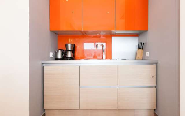 Apartments Chelmonskiego by Renters