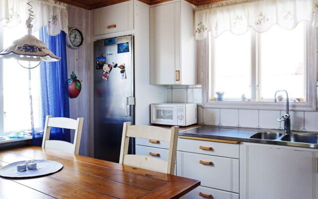 8 Person Holiday Home in Kungshamn