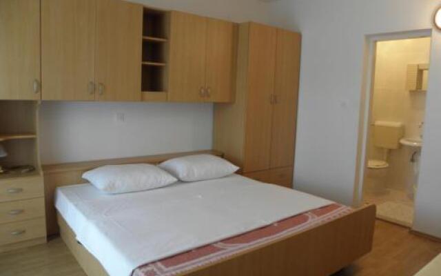 Apartments Lopar