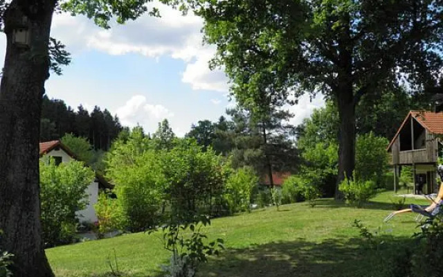 Bayerisches Landhaus bei Passau "Chalet Ilona im Park"