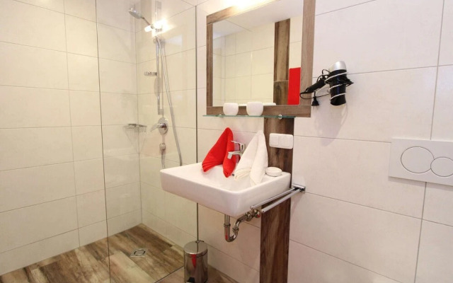 Spacious Apartment in Kleinarl near Ski Lift