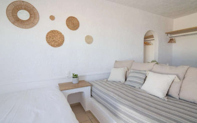 Hesperia Apartments