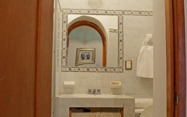 Ahuehuete Hostal Galeria