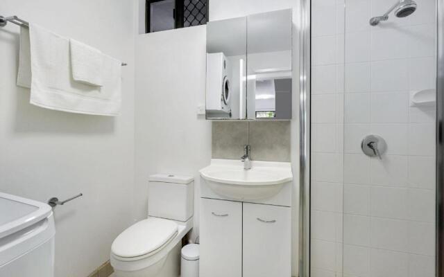The Strand - 2BR Unit with Wifi and Beach