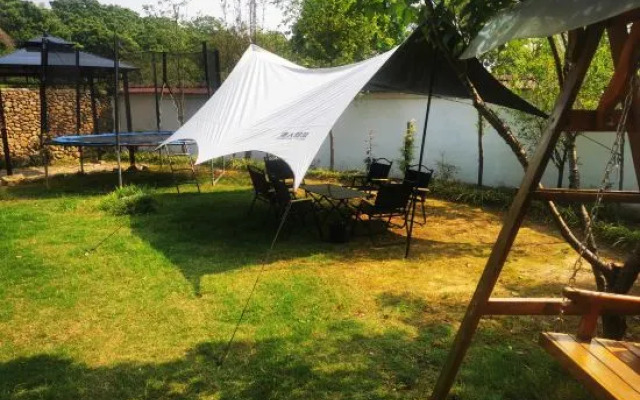 Yazhu Boutique Hostel