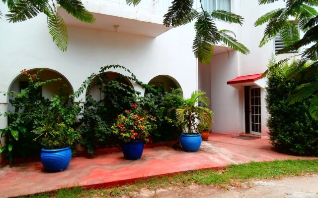 Myriam and Frank Residence