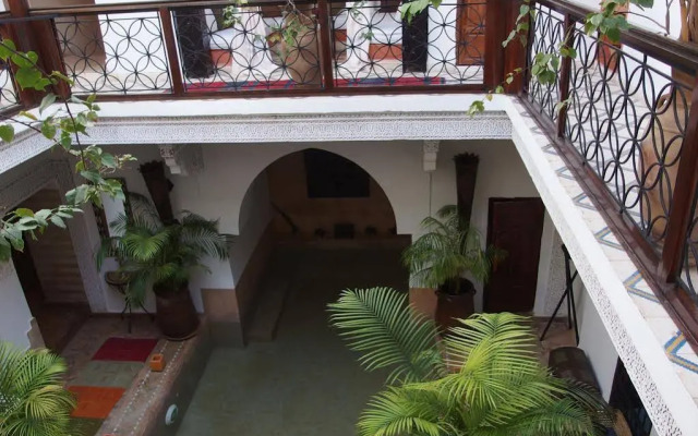 Riad Les Nuits De Marrakech