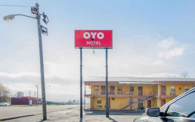 OYO Hotel Blytheville AR I-55