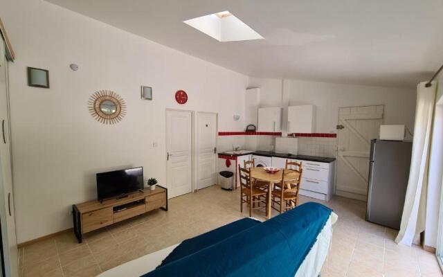 Carqueiranne piscine Grand T2 pour 4 personnes