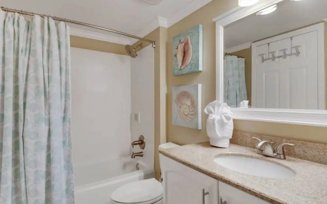 Pelican Beach Resort 1201