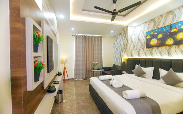 Paarth Grand