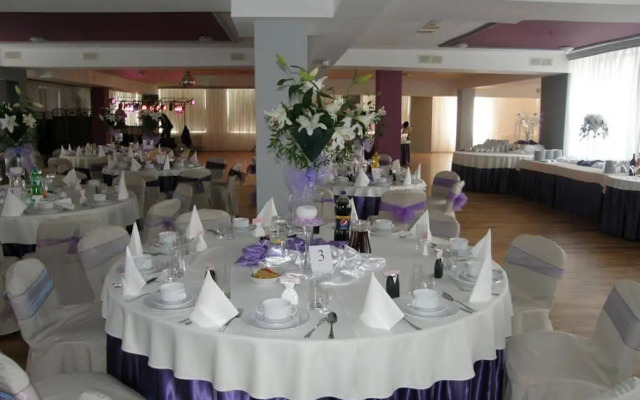Hotel Akor