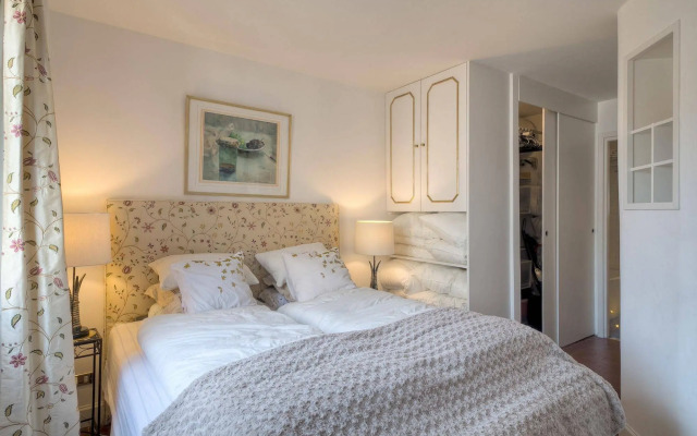 RSH Spanish Steps Apartments