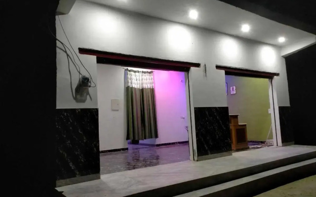 Oyo 80810F Bp Nigam Guest House