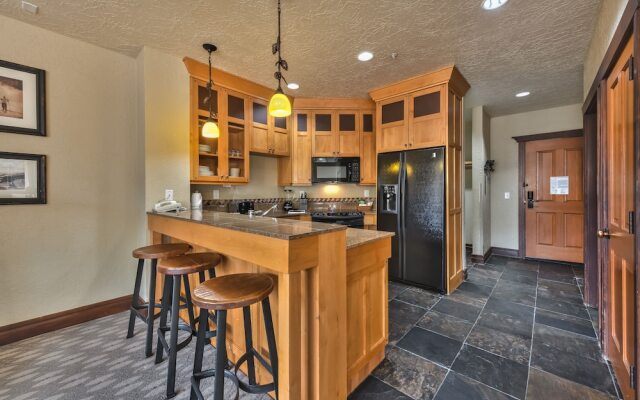 Miners Club by Canyons Village Rentals