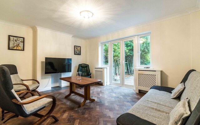 New 2Bd East London Flat With Garden Woodford